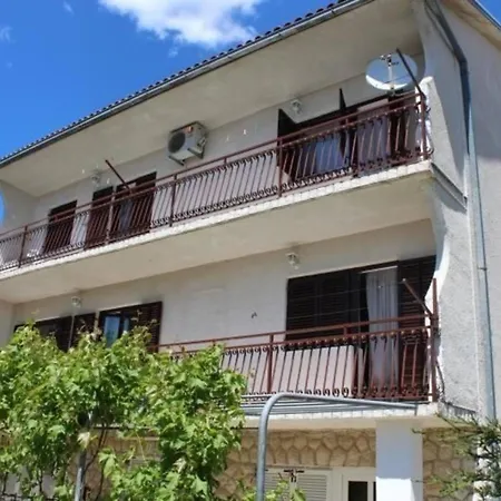 Fuer 7 Personen 1 Kind Ca 85 M In Novi Vinodolski, Adriakueste Kroatien Kvarner Bucht * Novi Vinodolski
